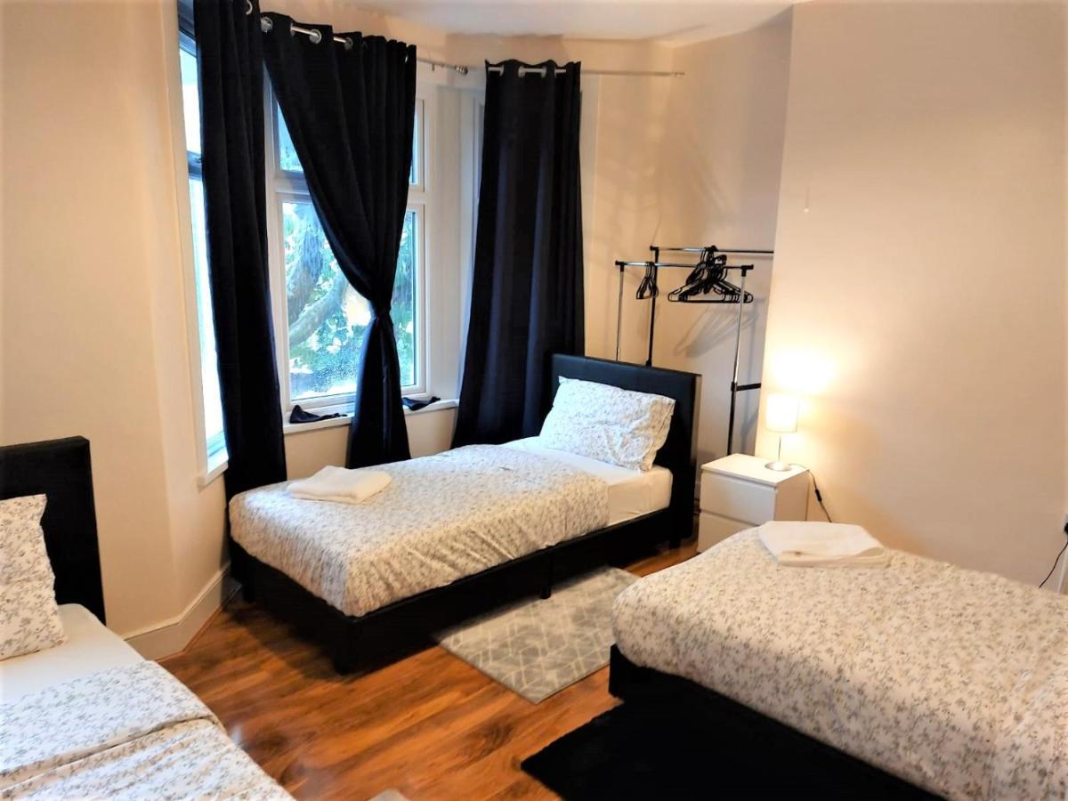 Cheerful 3 Bedroom In Greater Сasa de vacaciones *