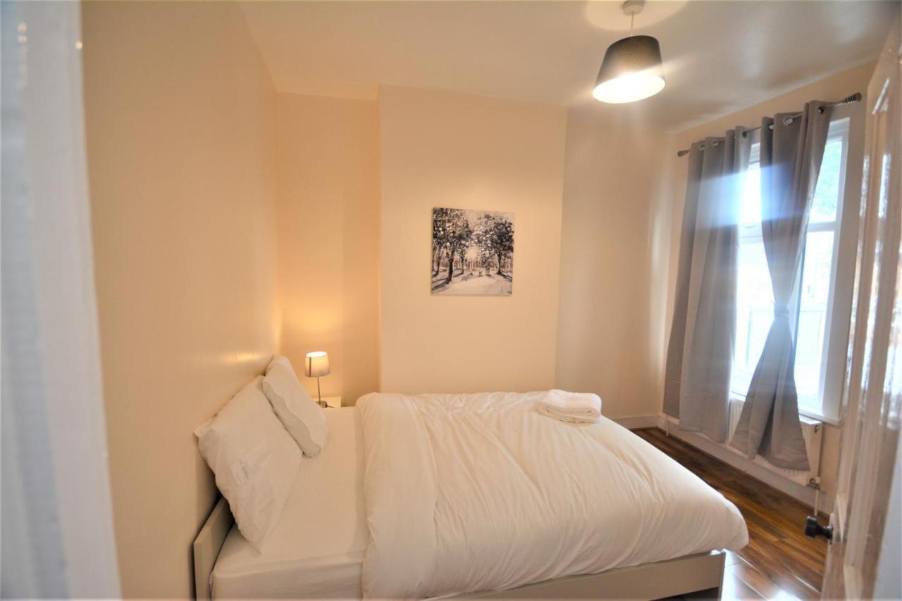 Сasa de vacaciones Cheerful 3 Bedroom In Greater Londres